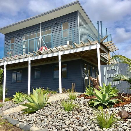 Oceans 8 - Mangawhai Heads Holiday Home Eksteriør bilde