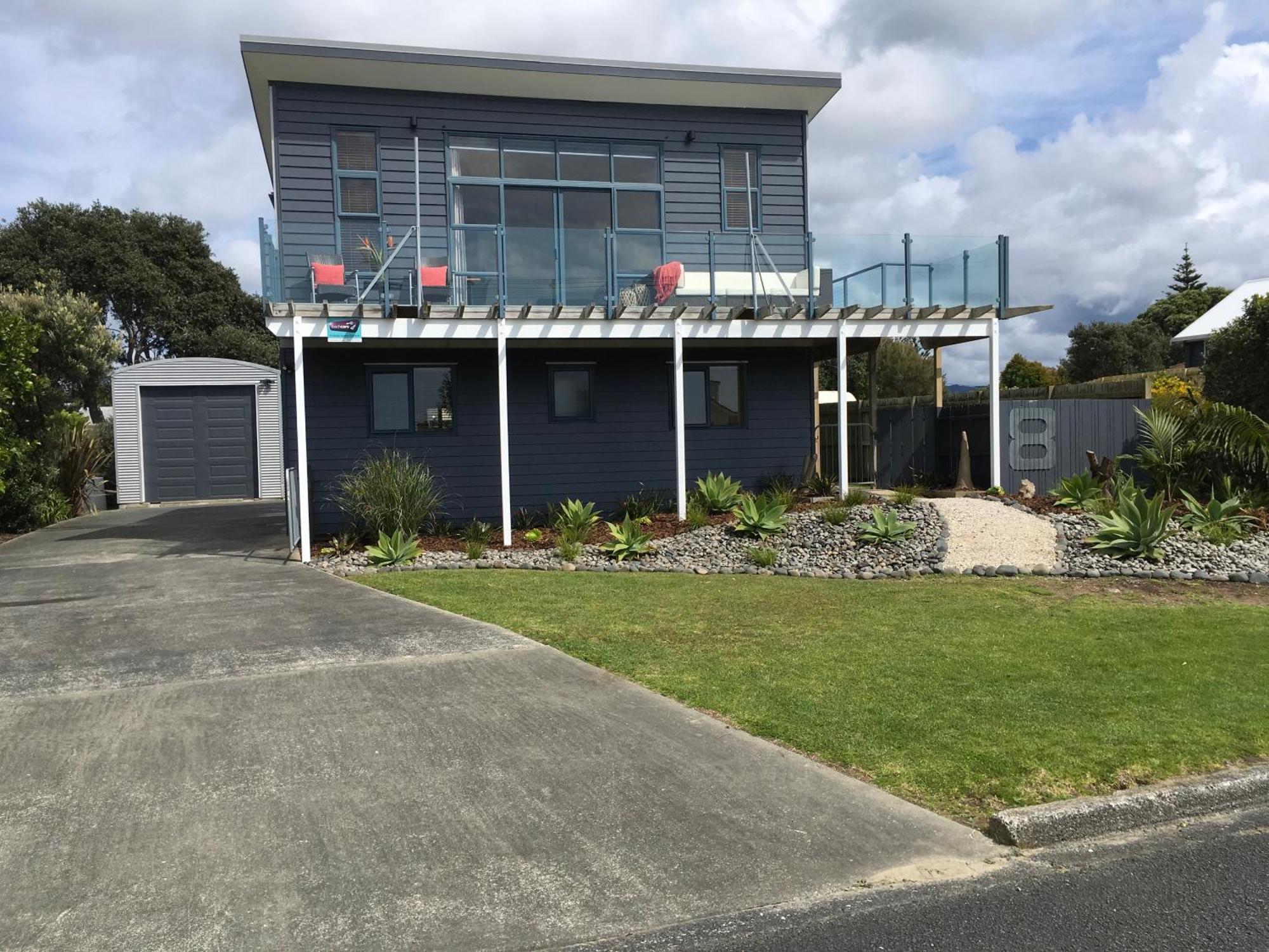 Oceans 8 - Mangawhai Heads Holiday Home Eksteriør bilde