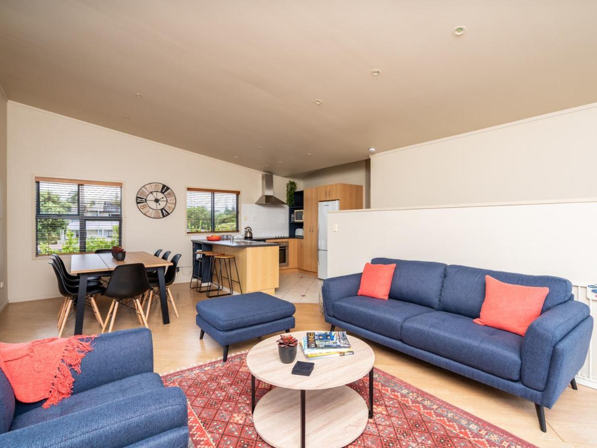 Oceans 8 - Mangawhai Heads Holiday Home Eksteriør bilde