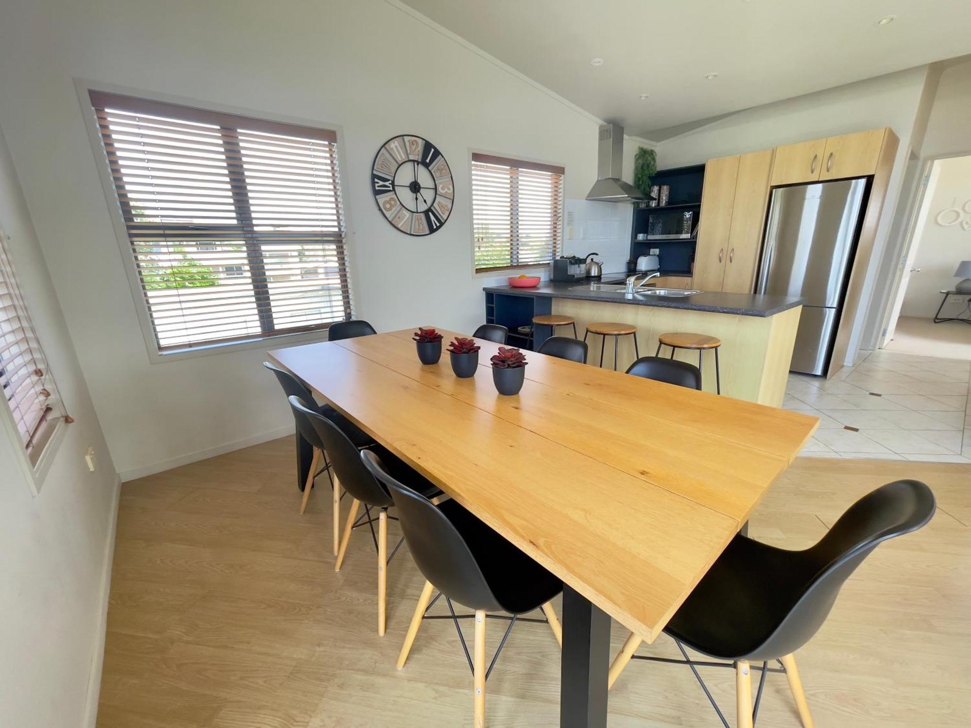 Oceans 8 - Mangawhai Heads Holiday Home Eksteriør bilde